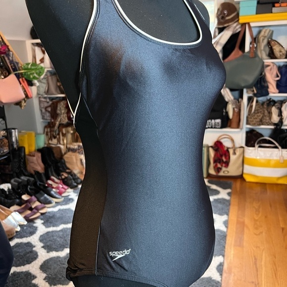 Speedo Womens Ultraback One Piece Swimsuit Black with White Piping Size 6 - Picture 8 of 10